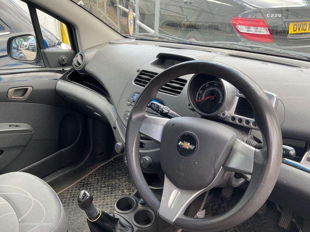 A 2010 CHEVROLET SPARK Ls A 2010 CHEVROLET SPARK Ls