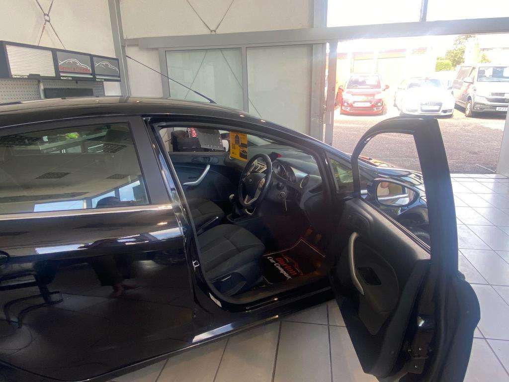 2010 FORD FIESTA 2010 FORD FIESTA