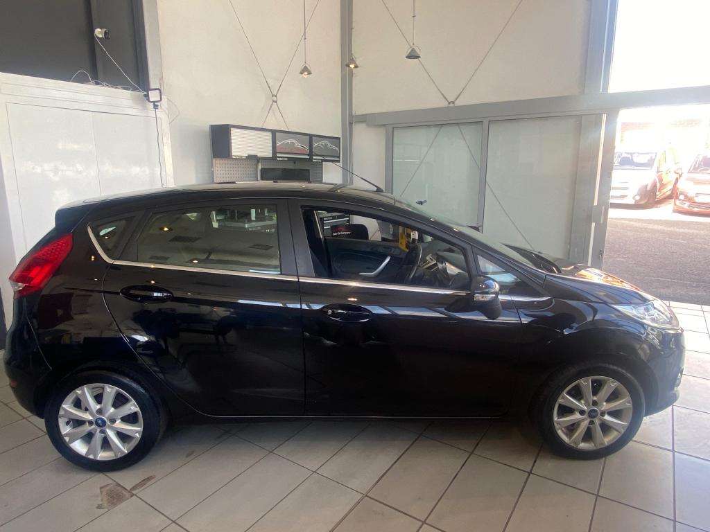 2010 FORD FIESTA 2010 FORD FIESTA