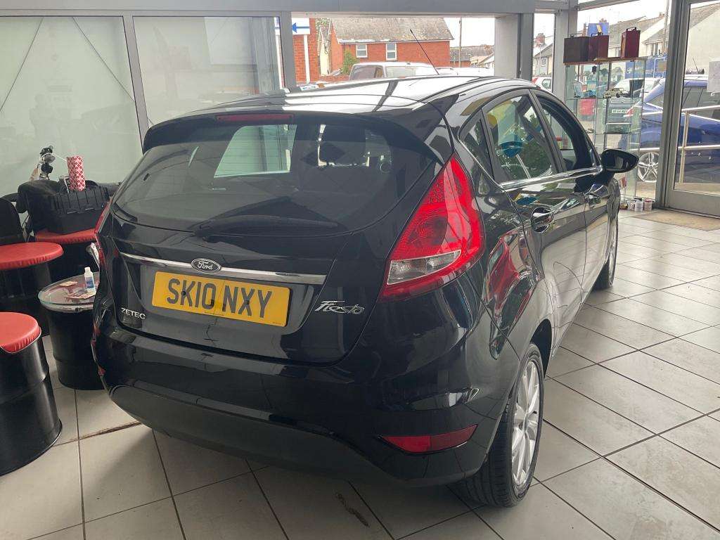 2010 FORD FIESTA 2010 FORD FIESTA