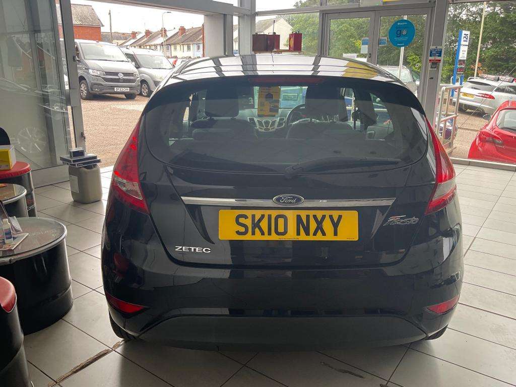 2010 FORD FIESTA 2010 FORD FIESTA