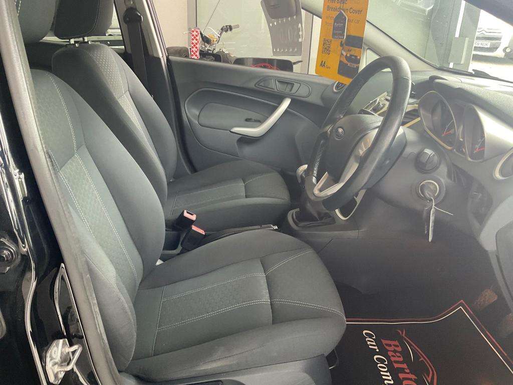 2010 FORD FIESTA 2010 FORD FIESTA