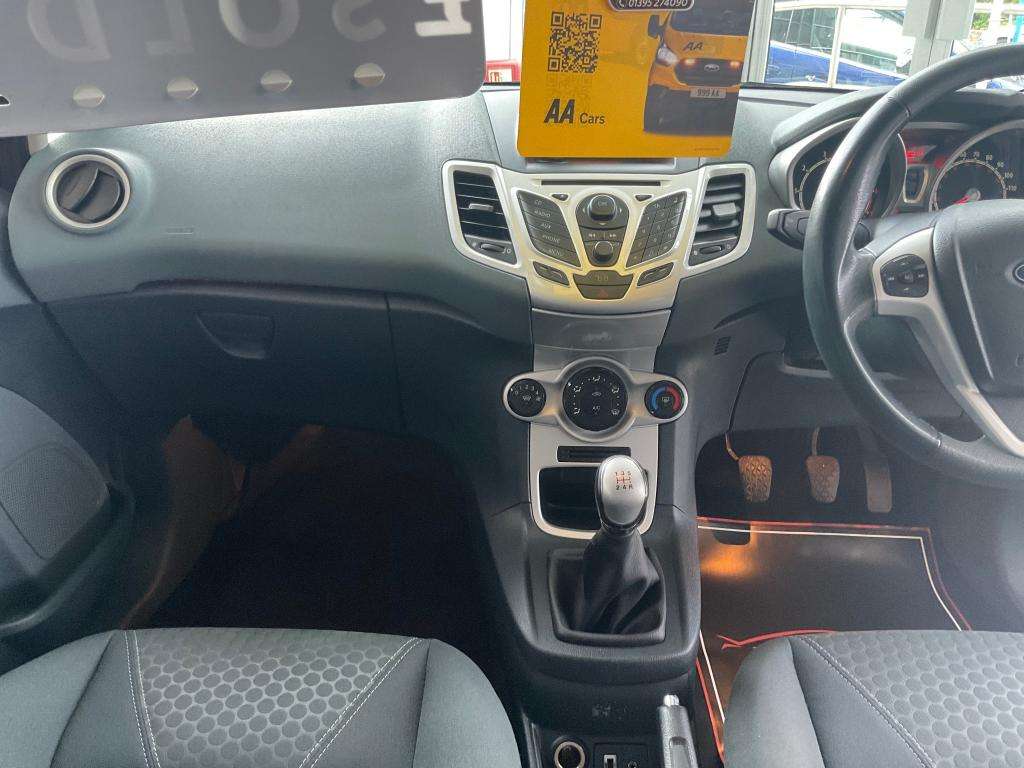 2010 FORD FIESTA 2010 FORD FIESTA