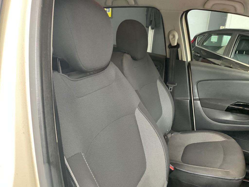 2017 RENAULT CAPTUR 2017 RENAULT CAPTUR