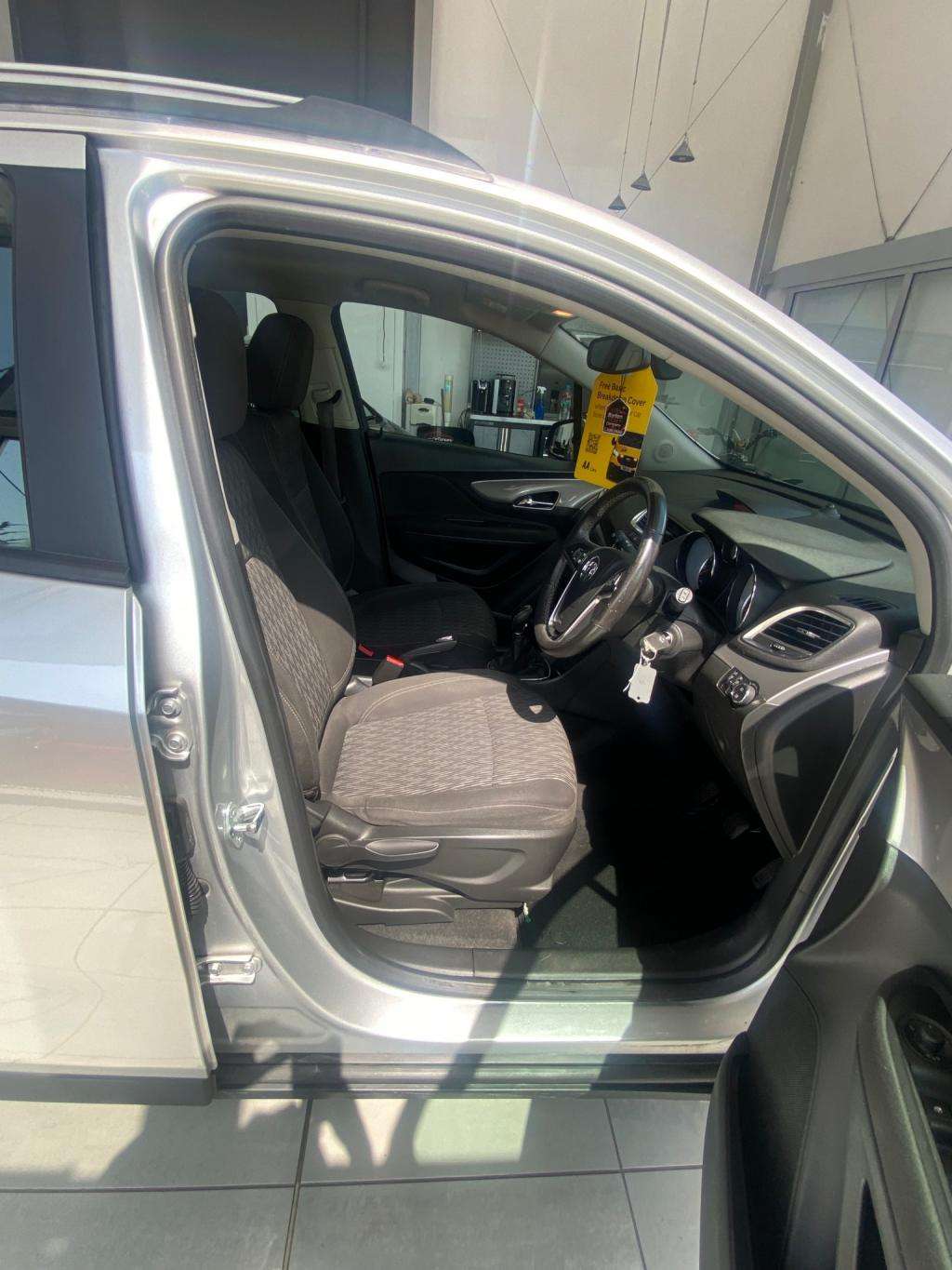 A 2015 VAUXHALL MOKKA Exclusive S/s A 2015 VAUXHALL MOKKA Exclusive S/s