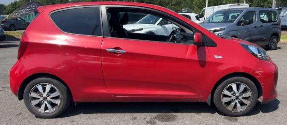 A 2015 KIA PICANTO Sr7 A 2015 KIA PICANTO Sr7