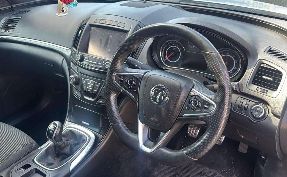 A 2016 VAUXHALL INSIGNIA Sri Nav Vx-line Cdti S/s A 2016 VAUXHALL INSIGNIA Sri Nav Vx-line Cdti S/s