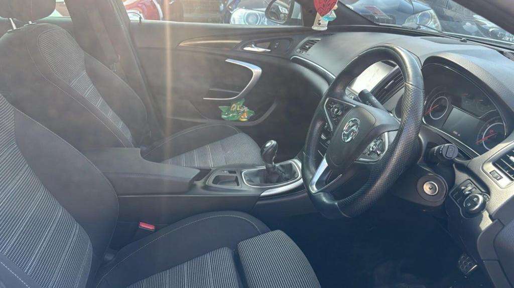 A 2016 VAUXHALL INSIGNIA Sri Nav Vx-line Cdti S/s A 2016 VAUXHALL INSIGNIA Sri Nav Vx-line Cdti S/s