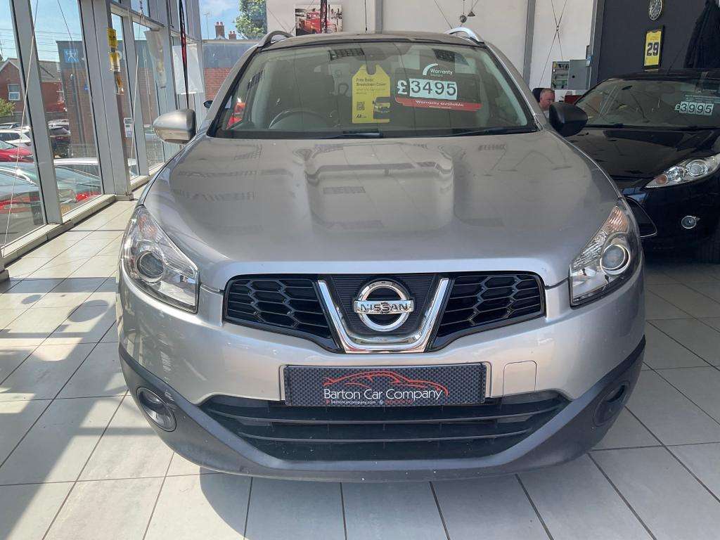 A 2011 NISSAN QASHQAI N-tec+ 2 Dci ( SEVEN SEATER ) A 2011 NISSAN QASHQAI N-tec+ 2 Dci ( SEVEN SEATER )