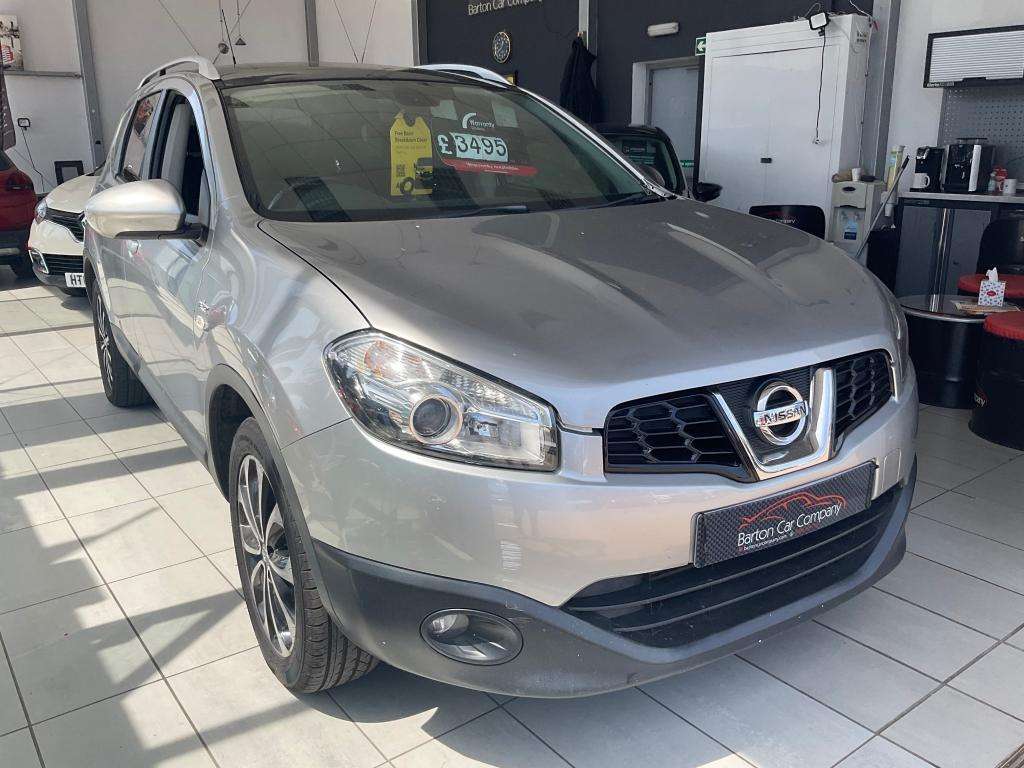 A 2011 NISSAN QASHQAI N-tec+ 2 Dci ( SEVEN SEATER ) A 2011 NISSAN QASHQAI N-tec+ 2 Dci ( SEVEN SEATER )