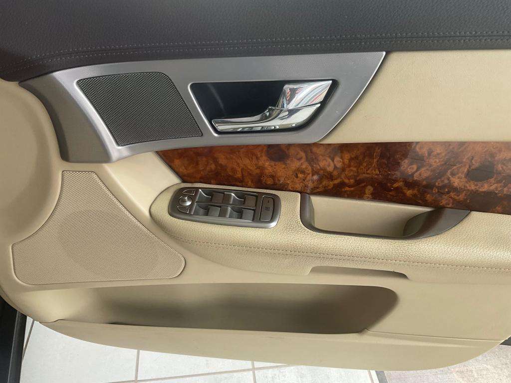 2009 JAGUAR XF 2009 JAGUAR XF