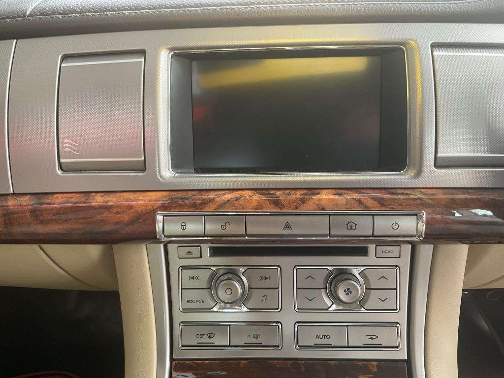 2009 JAGUAR XF 2009 JAGUAR XF