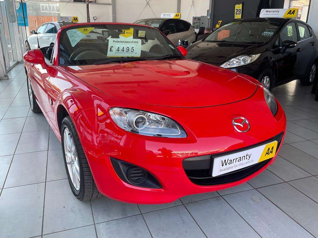 A 2010 MAZDA MX-5 I Se A 2010 MAZDA MX-5 I Se