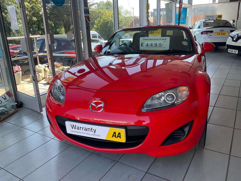 A 2010 MAZDA MX-5 I Se A 2010 MAZDA MX-5 I Se