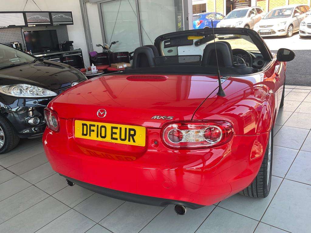 2010 MAZDA MX-5 2010 MAZDA MX-5