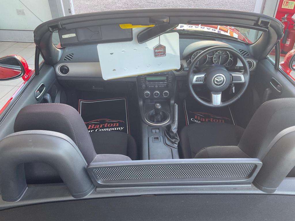 2010 MAZDA MX-5 2010 MAZDA MX-5