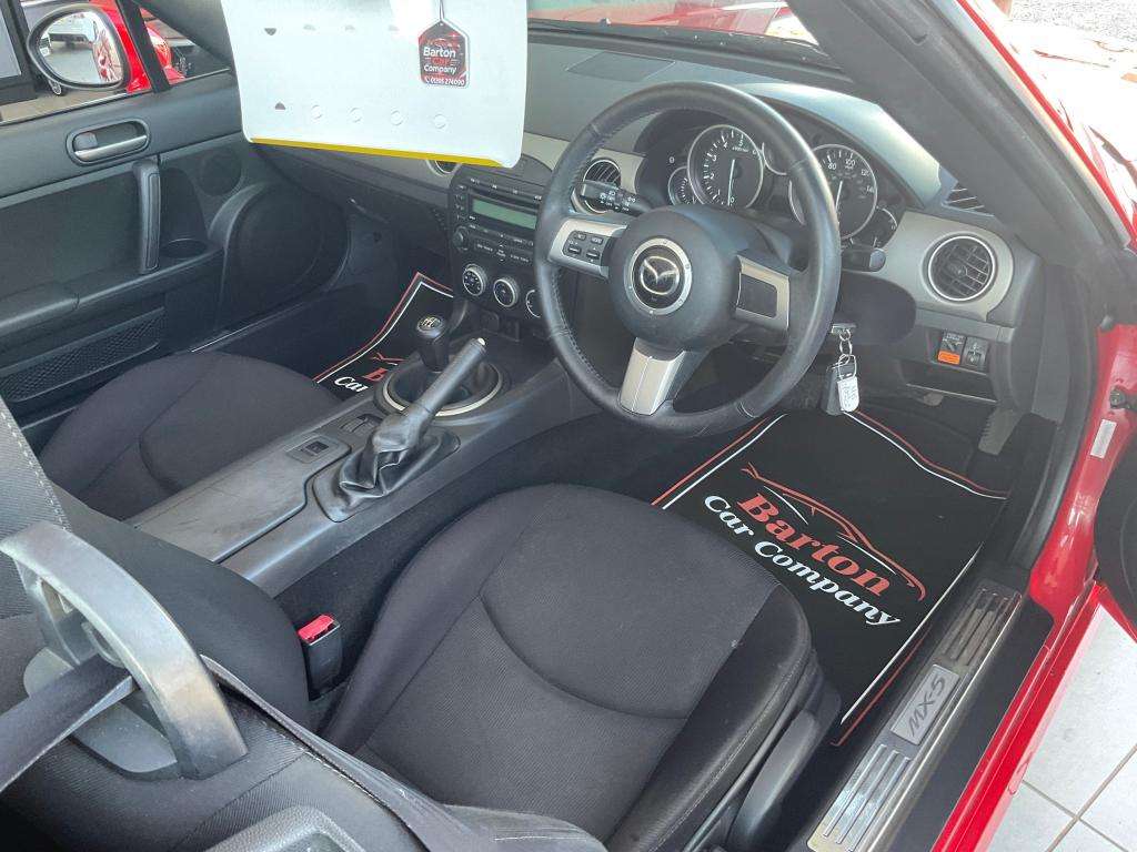 2010 MAZDA MX-5 2010 MAZDA MX-5