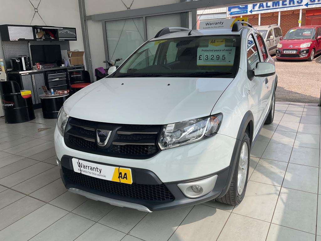 A 2014 DACIA SANDERO Stepway Laureate Dci A 2014 DACIA SANDERO Stepway Laureate Dci