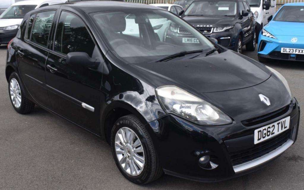 A 2012 RENAULT CLIO Expression+ 16v A 2012 RENAULT CLIO Expression+ 16v