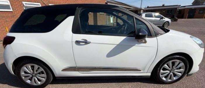 A 2013 CITROEN DS3 D Style+ E-hdi A 2013 CITROEN DS3 D Style+ E-hdi