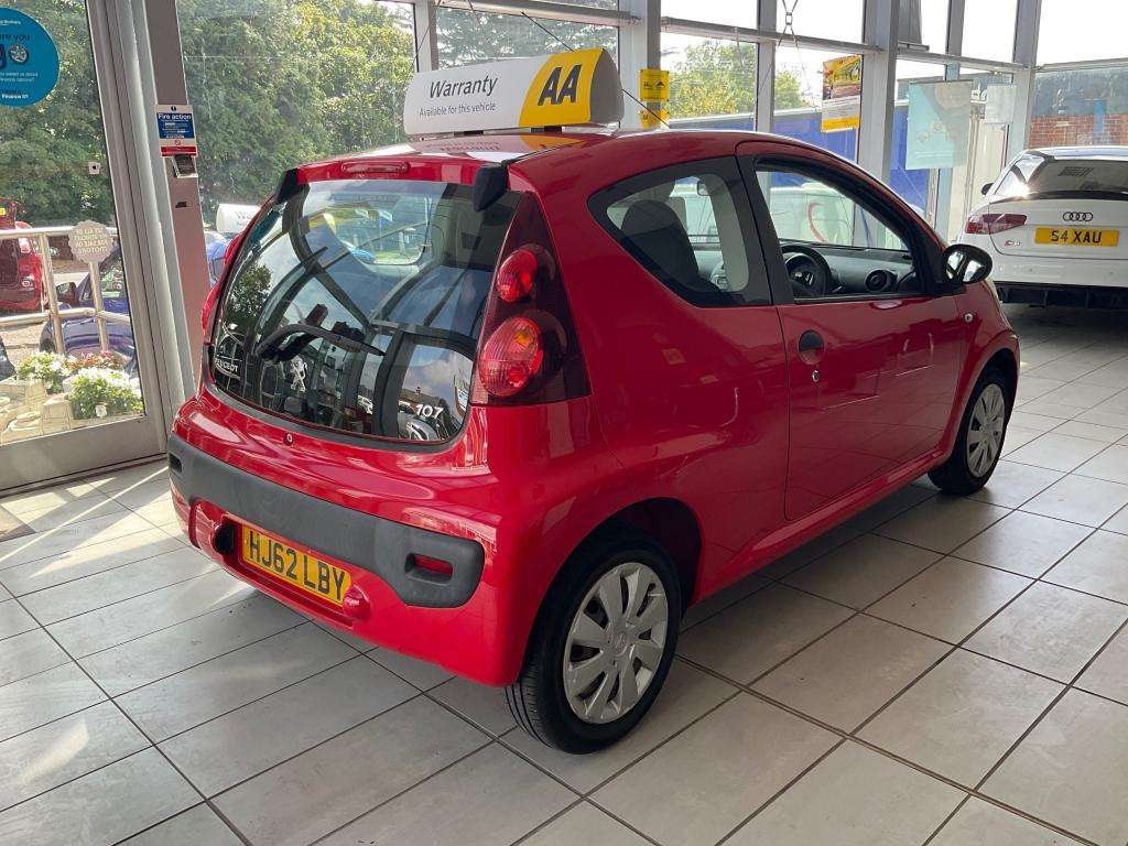 2012 PEUGEOT 107 2012 PEUGEOT 107