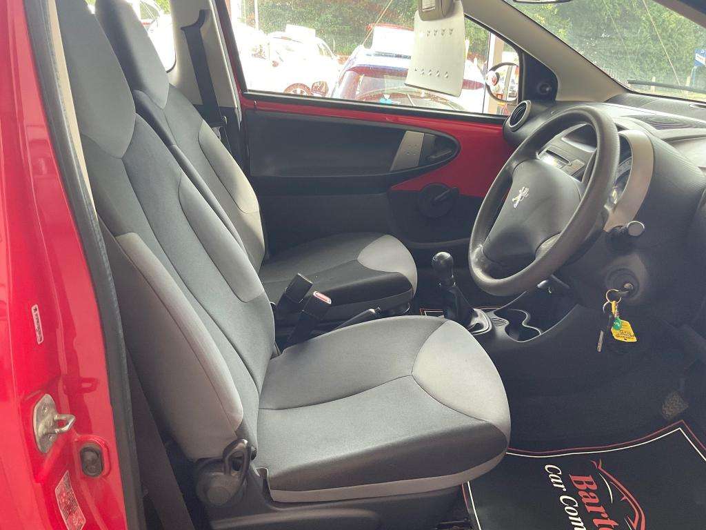 2012 PEUGEOT 107 2012 PEUGEOT 107