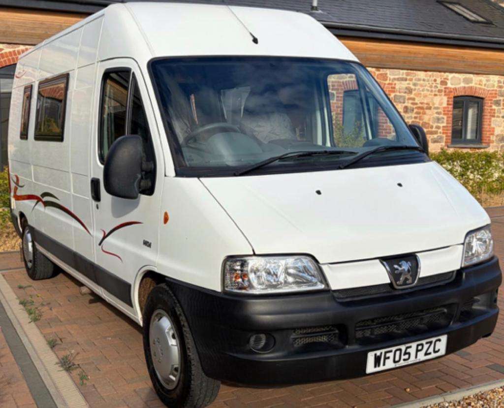 A 2005 PEUGEOT BOXER MOTOR HOME 350 Lx Lwb Hdi A 2005 PEUGEOT BOXER MOTOR HOME 350 Lx Lwb Hdi