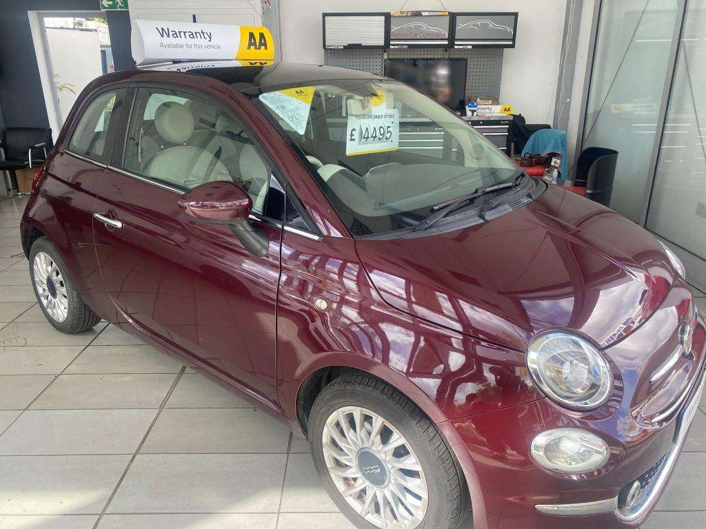A 2016 FIAT 500 Lounge A 2016 FIAT 500 Lounge