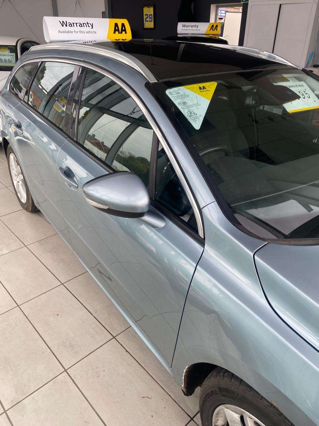 A 2013 PEUGEOT 508 Active Sw Hdi A 2013 PEUGEOT 508 Active Sw Hdi
