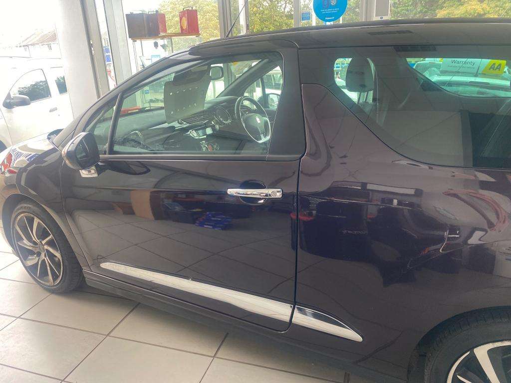 2015 CITROEN DS3 CONVERTIBLE 2015 CITROEN DS3 CONVERTIBLE