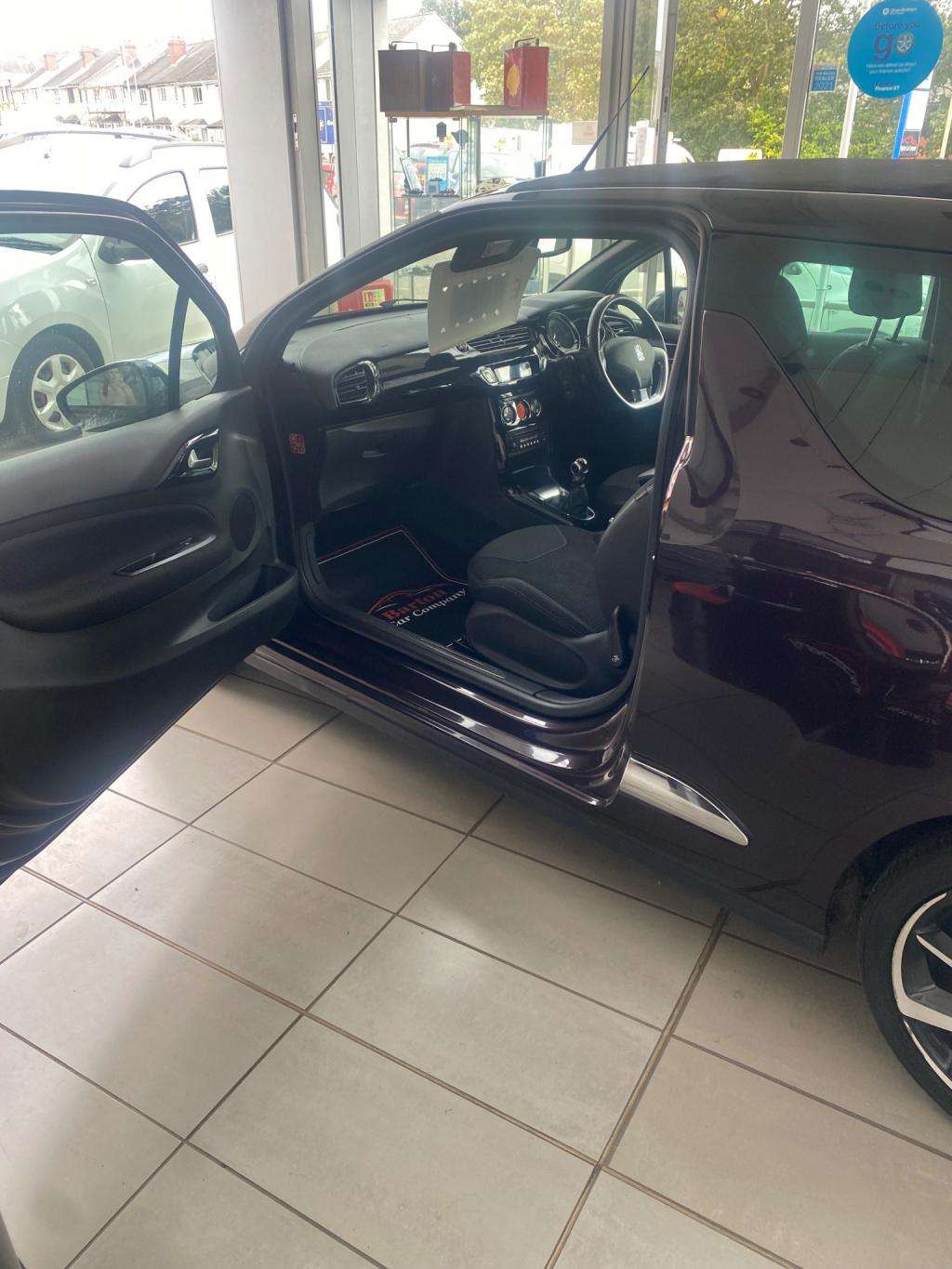 2015 CITROEN DS3 CONVERTIBLE 2015 CITROEN DS3 CONVERTIBLE