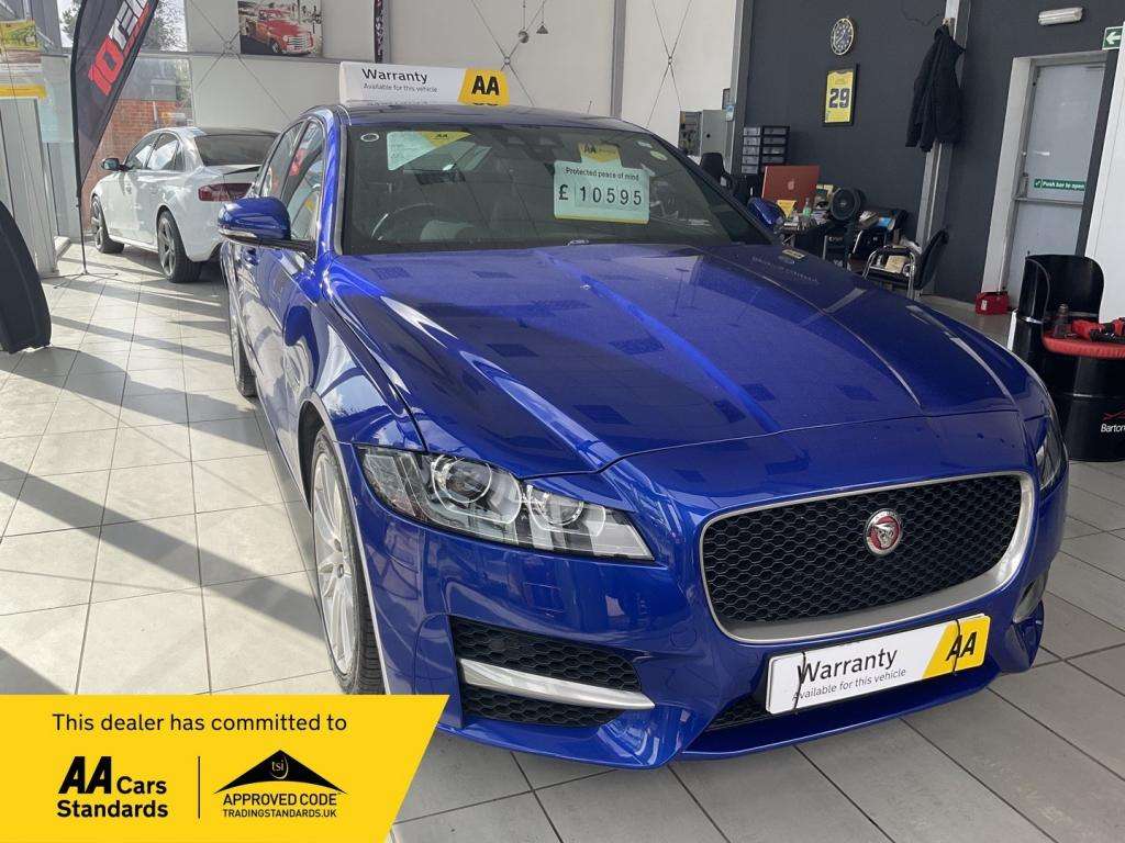 A 2018 JAGUAR XF R-sport D Auto A 2018 JAGUAR XF R-sport D Auto