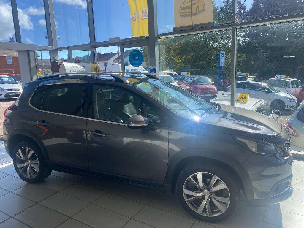 A 2016 PEUGEOT 2008 Allure Blue Hdi A 2016 PEUGEOT 2008 Allure Blue Hdi