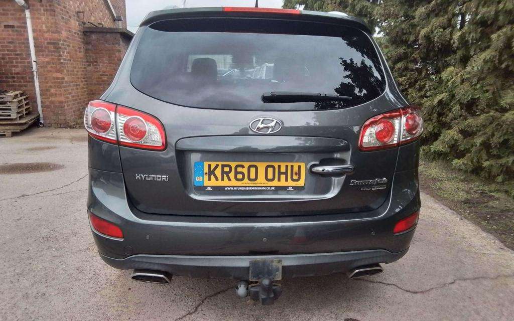A 2011 HYUNDAI SANTA FE Premium Crdi A 2011 HYUNDAI SANTA FE Premium Crdi