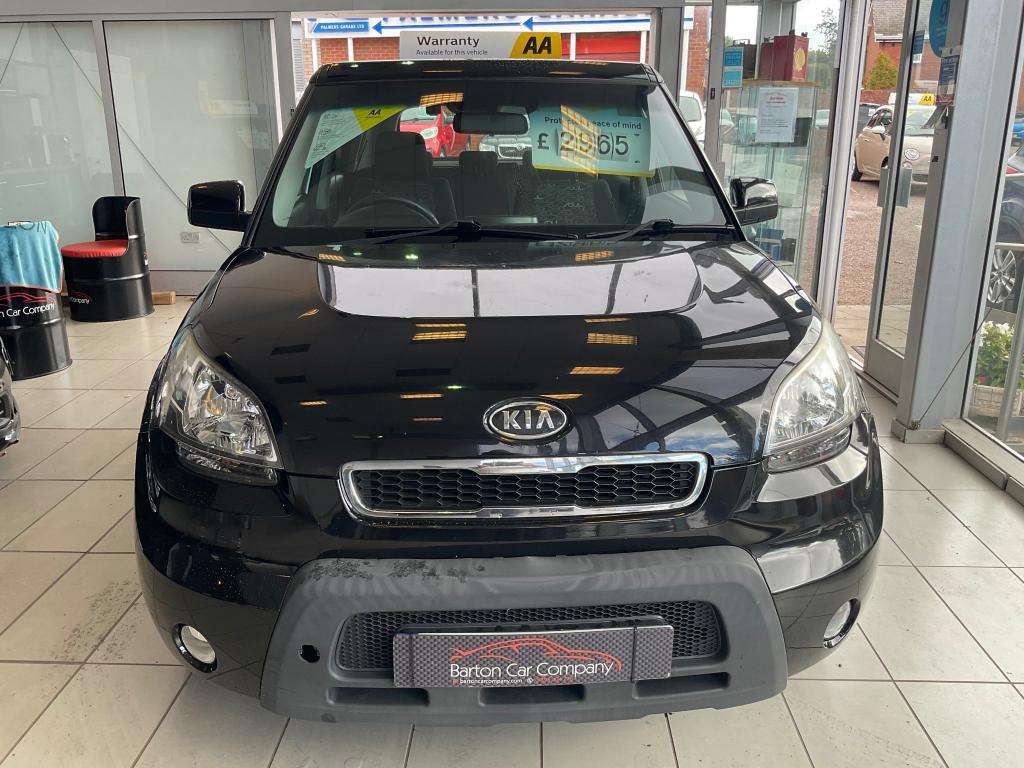 A 2010 KIA SOUL 2 Crdi A 2010 KIA SOUL 2 Crdi