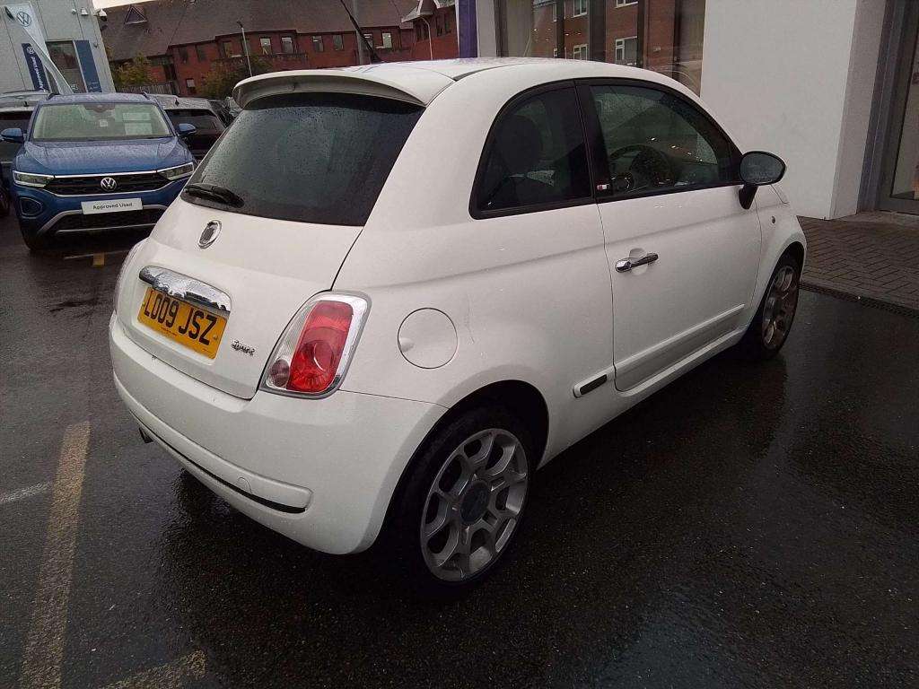 A 2009 FIAT 500 Sport A 2009 FIAT 500 Sport