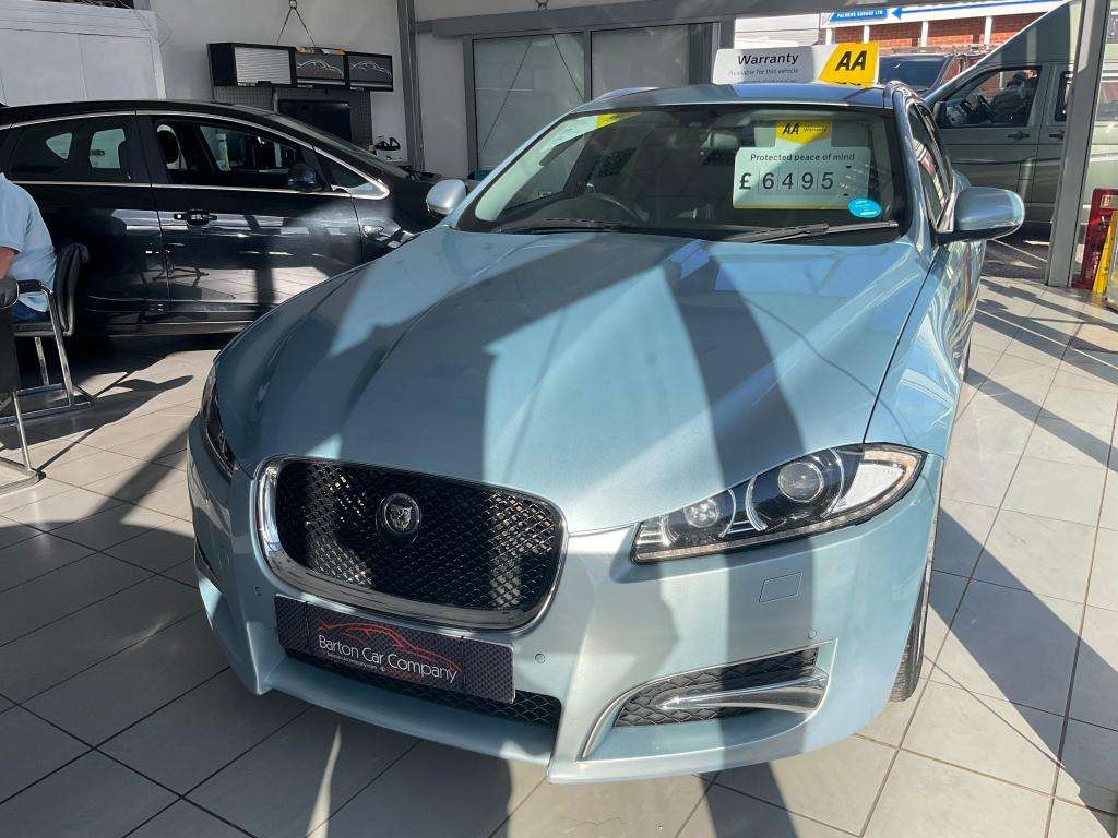 A 2013 JAGUAR XF Sport Sportbrake D Auto A 2013 JAGUAR XF Sport Sportbrake D Auto