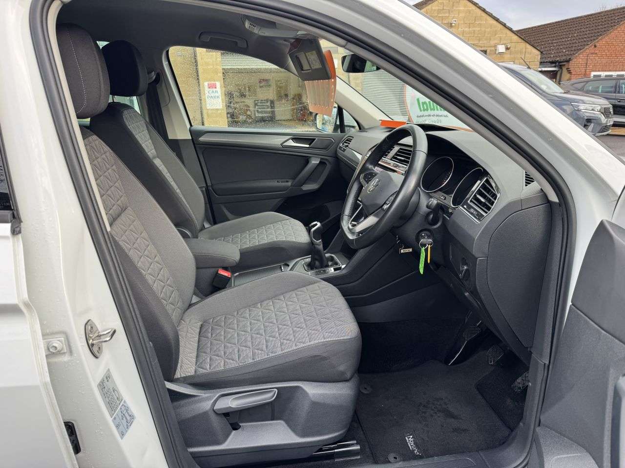 2023 VOLKSWAGEN TIGUAN 2023 VOLKSWAGEN TIGUAN