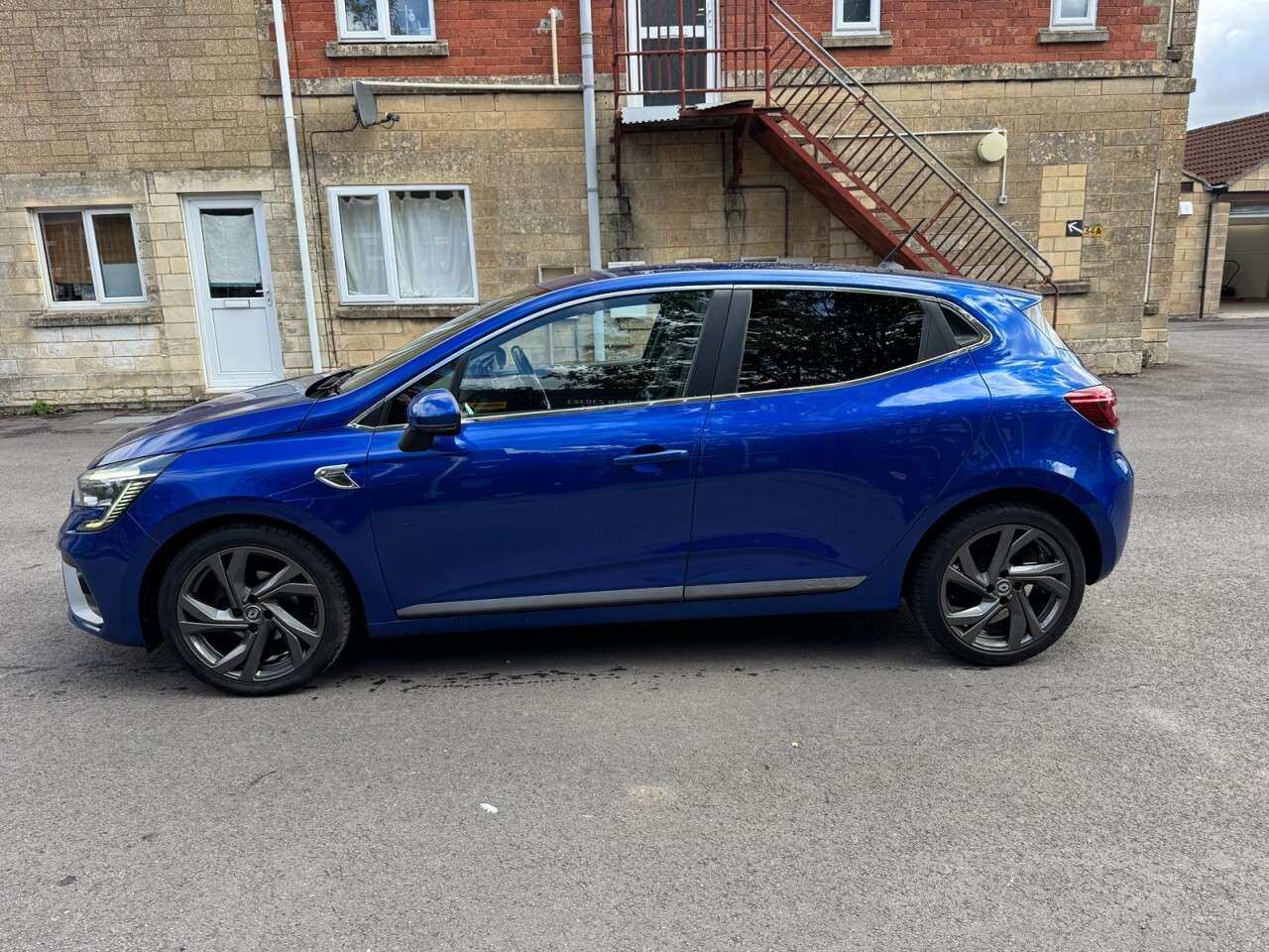 2020 RENAULT CLIO 2020 RENAULT CLIO