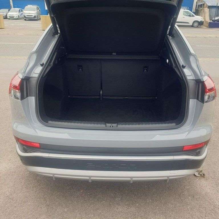 2022 AUDI Q4 E-TRON 2022 AUDI Q4 E-TRON