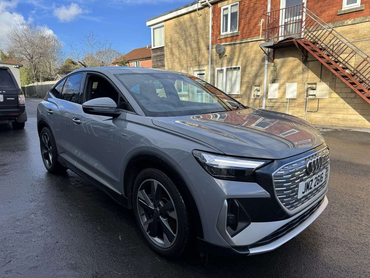 A 2022 AUDI Q4 E-TRON 50 S line Sportback 5dr Electric Auto quattro 82kWh (299 ps) One Owner 58,5 A 2022 AUDI Q4 E-TRON 50 S line Sportback 5dr Electric Auto quattro 82kWh (299 ps) One Owner 58,5