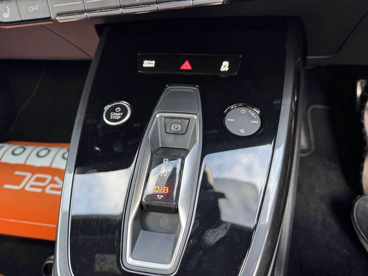 2022 AUDI Q4 E-TRON 2022 AUDI Q4 E-TRON