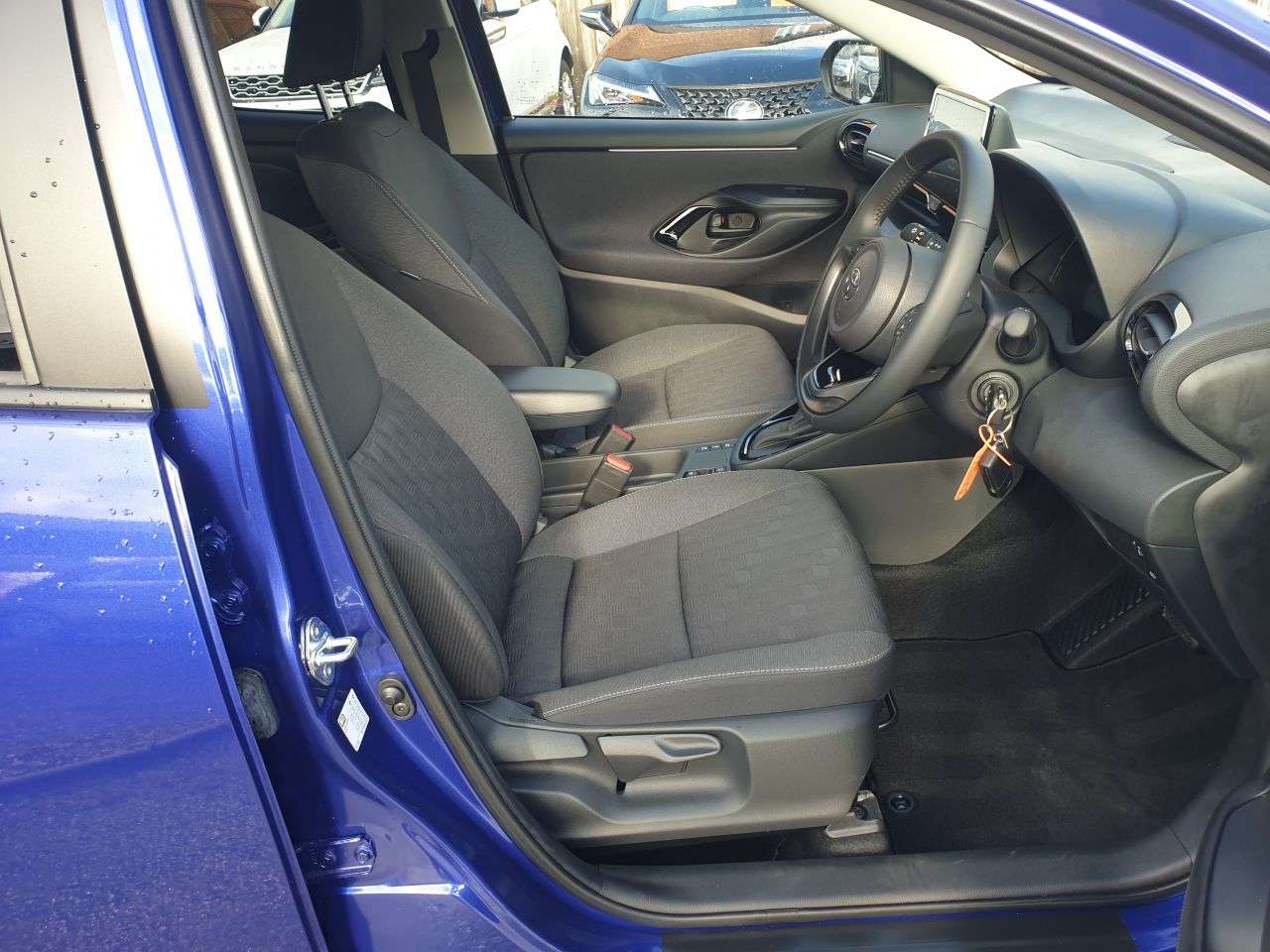 2024 TOYOTA YARIS 2024 TOYOTA YARIS