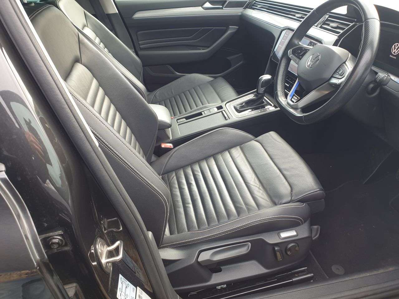 2021 VOLKSWAGEN PASSAT 2021 VOLKSWAGEN PASSAT