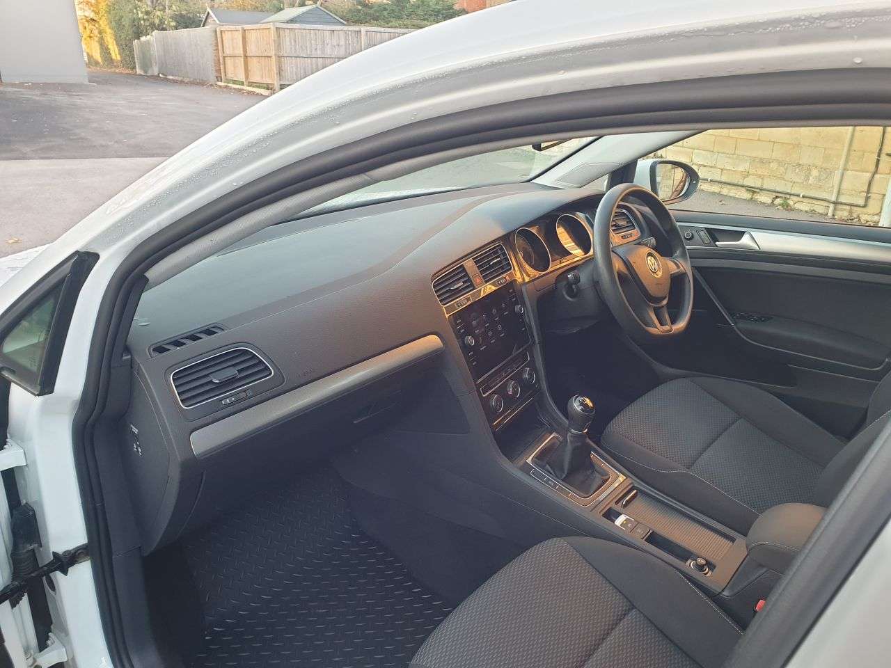 2019 VOLKSWAGEN GOLF 2019 VOLKSWAGEN GOLF