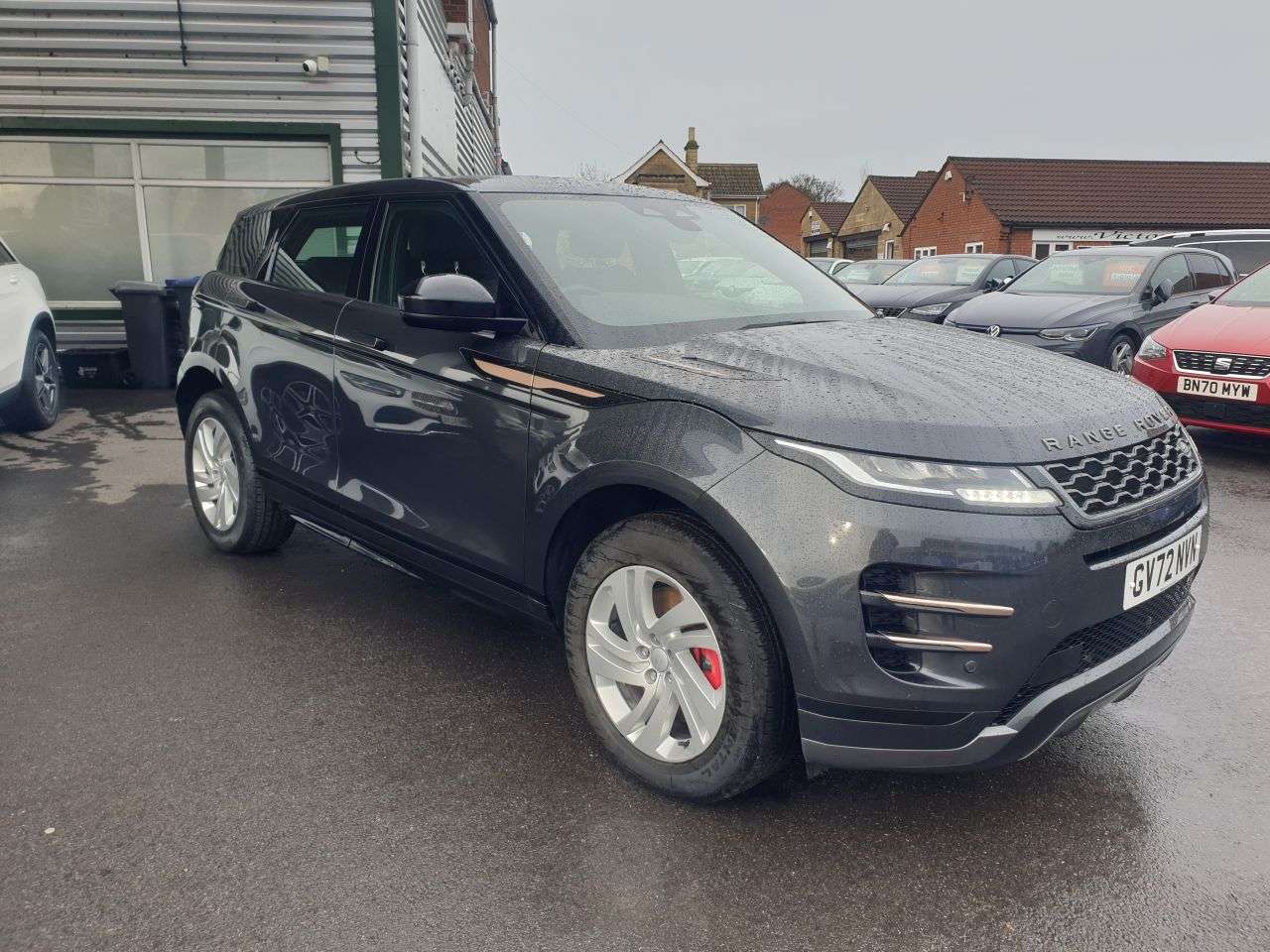 A 2022 LAND ROVER RANGE ROVER EVOQUE 1.5 P300e 12.2kWh R-Dynamic S SUV 5dr Petrol Plug-in Hybrid Auto 4WD Euro 6 A 2022 LAND ROVER RANGE ROVER EVOQUE 1.5 P300e 12.2kWh R-Dynamic S SUV 5dr Petrol Plug-in Hybrid Auto 4WD Euro 6