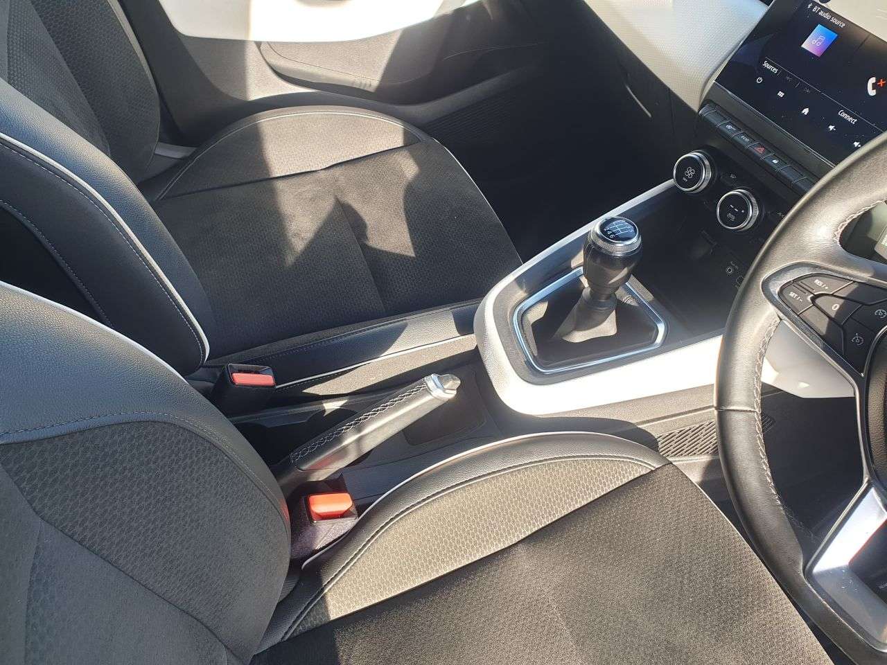 2021 RENAULT CLIO 2021 RENAULT CLIO