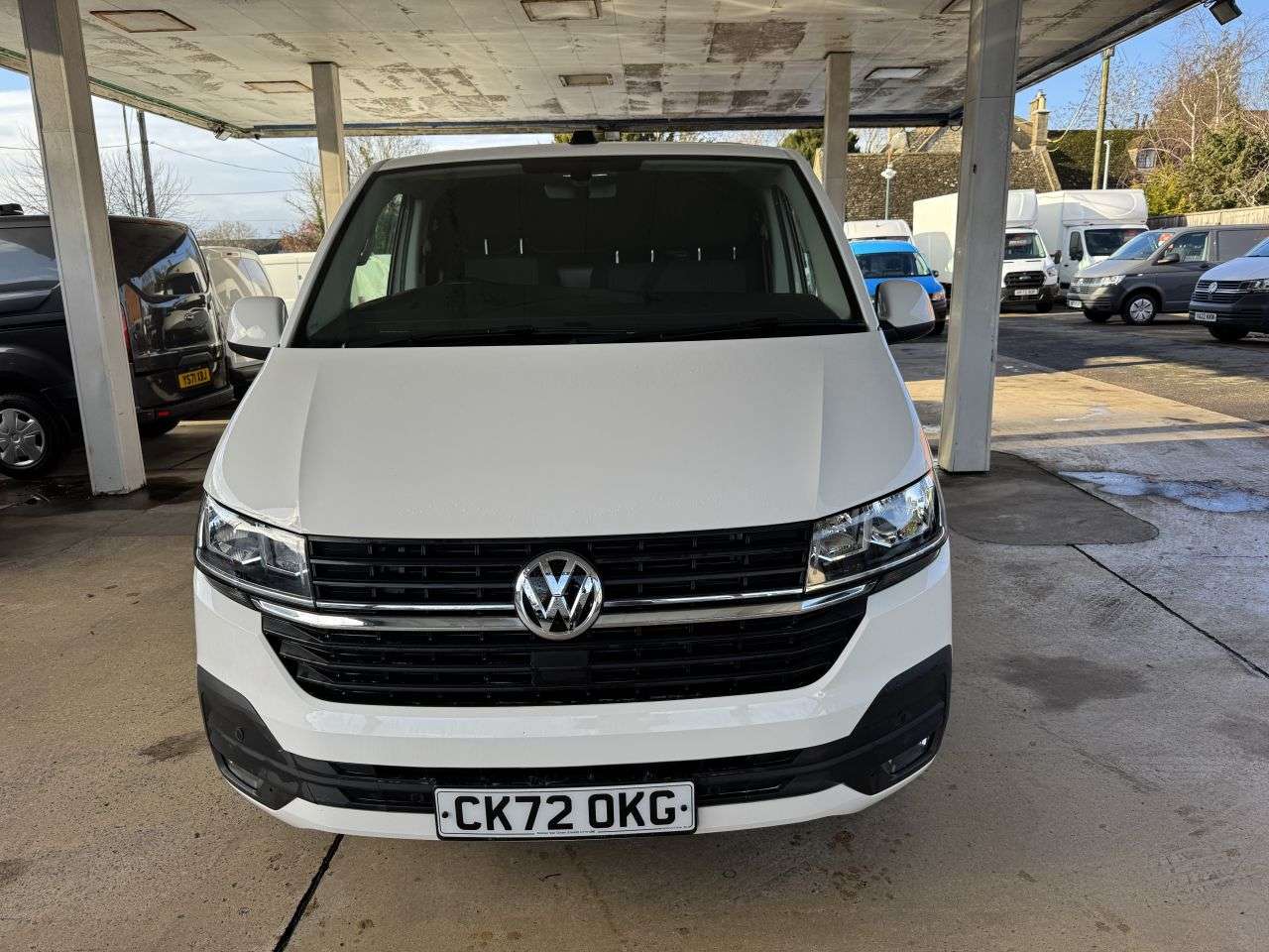 A 2022 VOLKSWAGEN TRANSPORTER 2.0 TDI T28 Highline Panel Van 5dr Diesel Manual FWD SWB Euro 6 (s/s) (110 A 2022 VOLKSWAGEN TRANSPORTER 2.0 TDI T28 Highline Panel Van 5dr Diesel Manual FWD SWB Euro 6 (s/s) (110