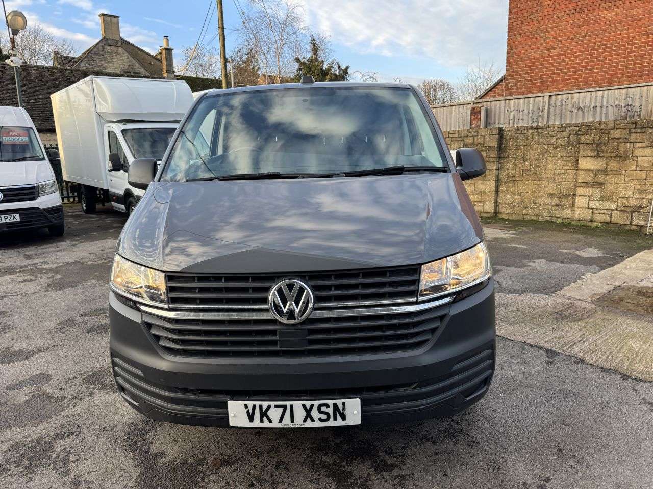 A 2021 VOLKSWAGEN TRANSPORTER 2.0 TDI T28 Startline Business Panel Van 5dr Diesel Manual FWD SWB Euro 6 ( A 2021 VOLKSWAGEN TRANSPORTER 2.0 TDI T28 Startline Business Panel Van 5dr Diesel Manual FWD SWB Euro 6 (