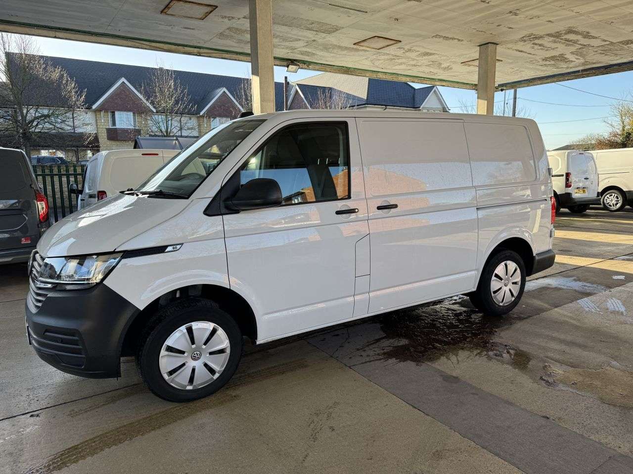 A 2023 VOLKSWAGEN TRANSPORTER 2.0 TDI T30 Startline Panel Van 5dr Diesel Manual FWD SWB Euro 6 (s/s) (150 A 2023 VOLKSWAGEN TRANSPORTER 2.0 TDI T30 Startline Panel Van 5dr Diesel Manual FWD SWB Euro 6 (s/s) (150